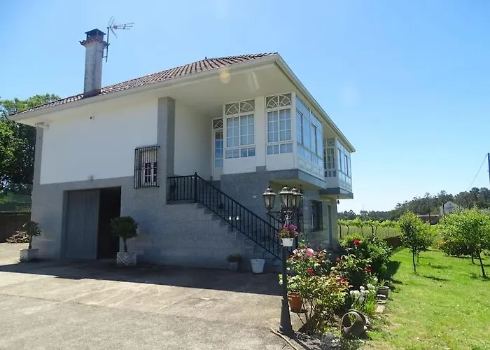 Casa Vacacional Amplia Prázdninový dům Carracedo (Pontevedra)