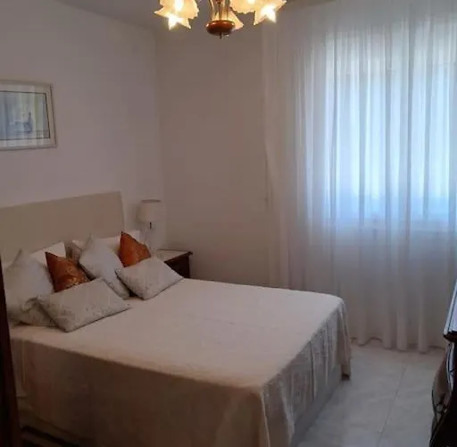 Casa Vacacional Amplia * Carracedo (Pontevedra)